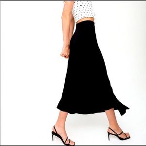 Aritzia Wilfred Midi Skirt